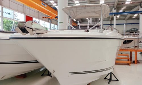 JEANNEAU CAP CAMARAT 7.5 CC SERIE 3