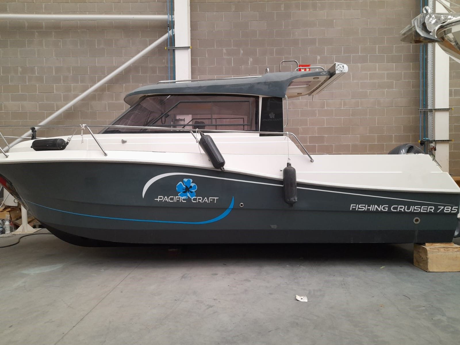 PACIFIC CRAFT 785 FISHING CRUISER