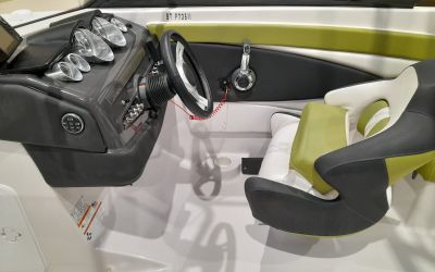 GLASTRON GTS 240