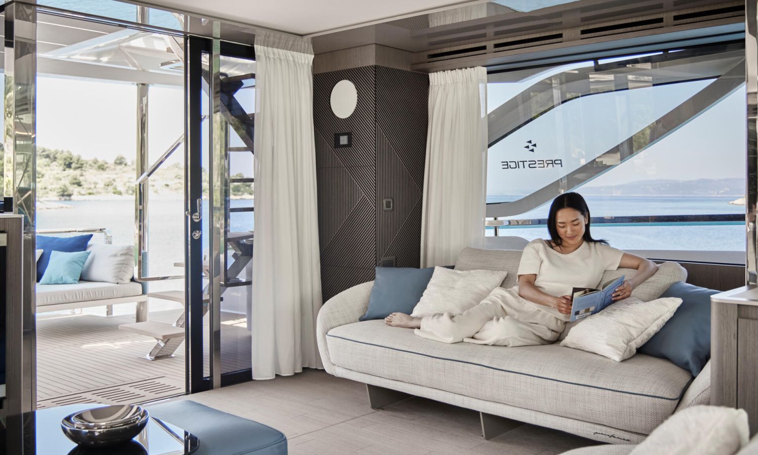 INVITACION VISITA EXCLUSIVA - PRESTIGE M8