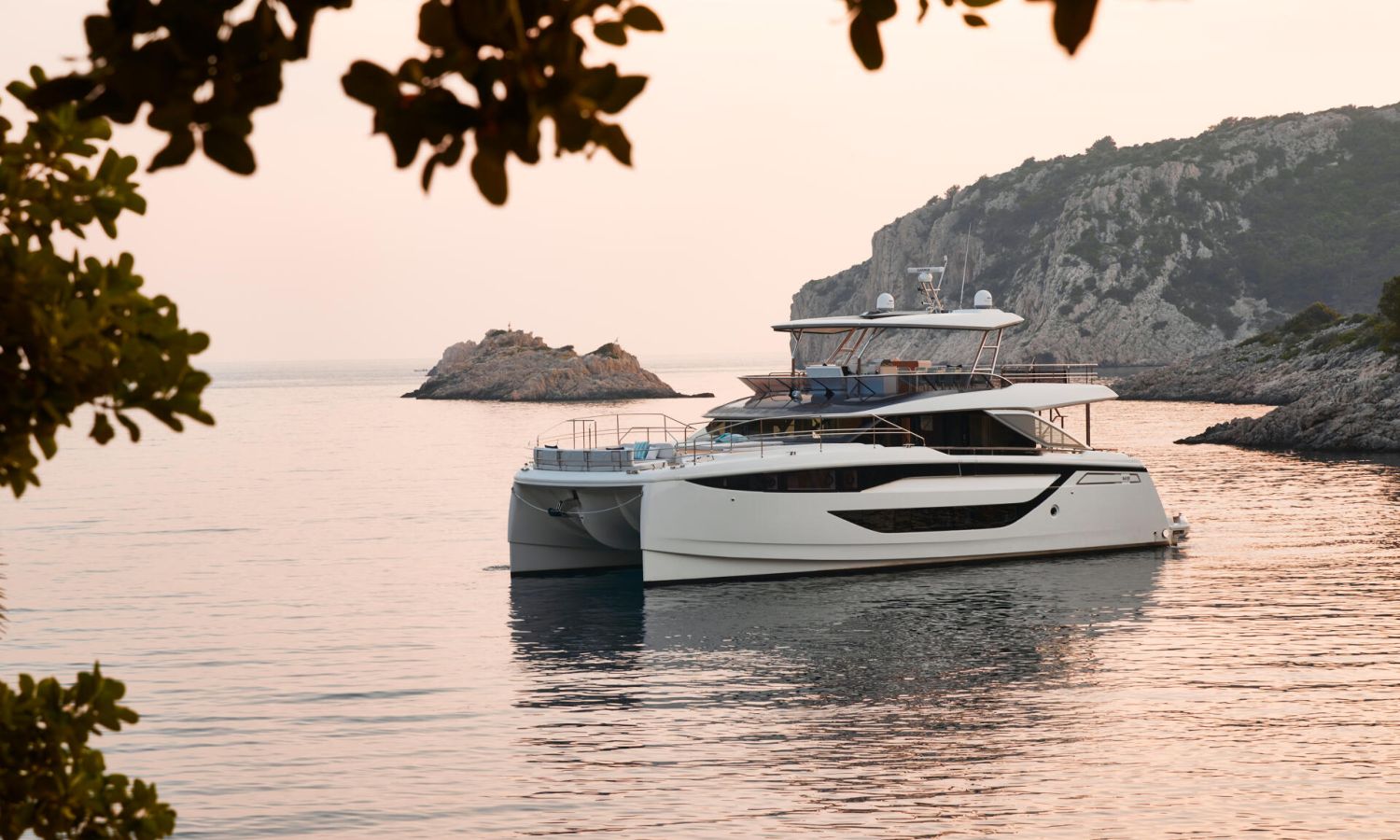 INVITACION VISITA EXCLUSIVA - PRESTIGE M8