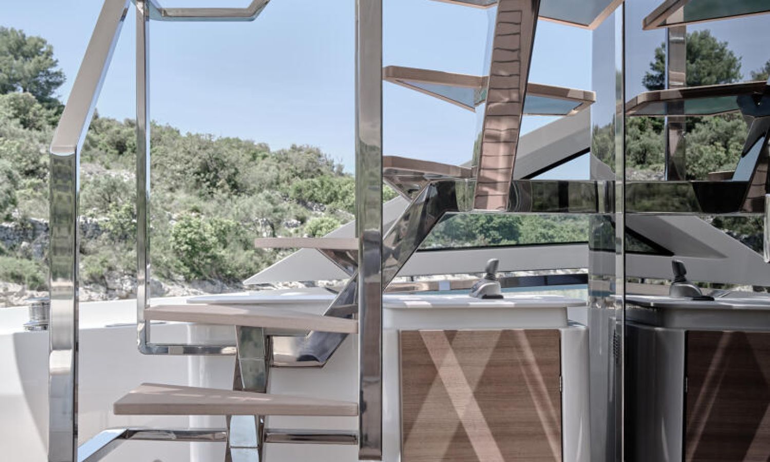 INVITACION VISITA EXCLUSIVA - PRESTIGE M8