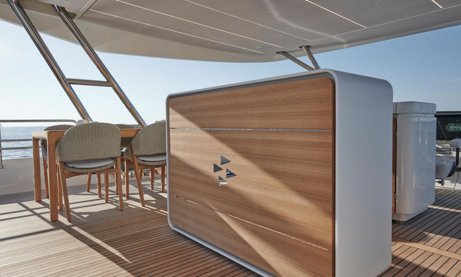 INVITACION VISITA EXCLUSIVA - PRESTIGE M8