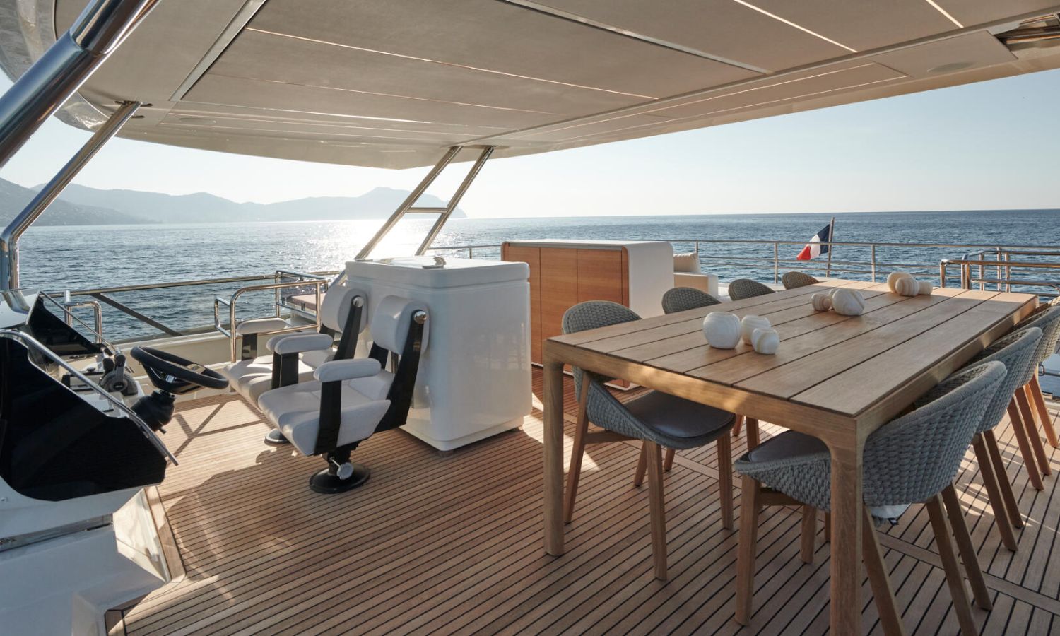 INVITACION VISITA EXCLUSIVA - PRESTIGE M8