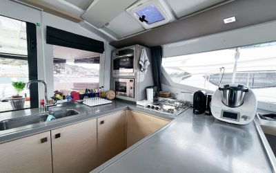 FOUNTAINE PAJOT HELIA 44 MAESTRO