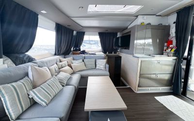 FOUNTAINE PAJOT HELIA 44 MAESTRO
