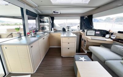 FOUNTAINE PAJOT HELIA 44 MAESTRO