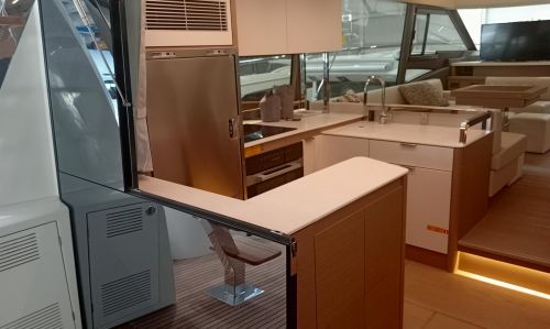 PRESTIGE 590 FLY