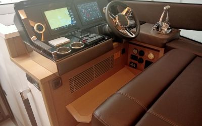 PRESTIGE 590 FLY