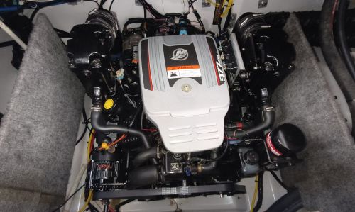 FOUR WINNS SUNDOWNER 265