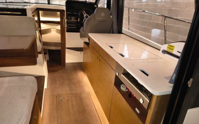 JEANNEAU MERRY FISHER 1095 FLY