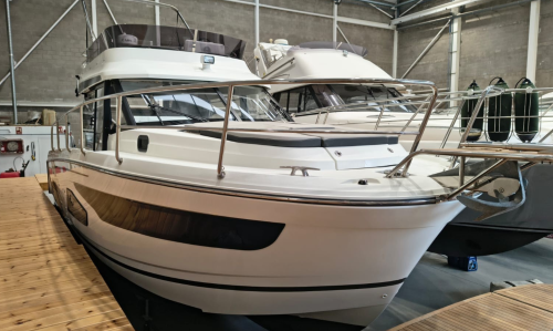 JEANNEAU MERRY FISHER 1095 FLY