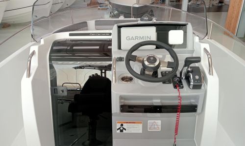 JEANNEAU CAP CAMARAT 6.5 CC SERIE 3