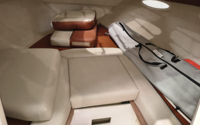 SEA RAY 240 SUN SPORT