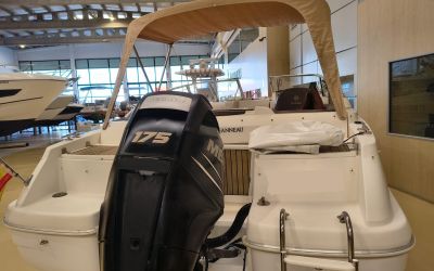 JEANNEAU CAP CAMARAT 635 DC