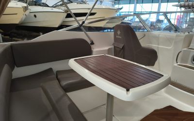 JEANNEAU CAP CAMARAT 635 DC