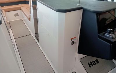 FOUR WINNS H 33