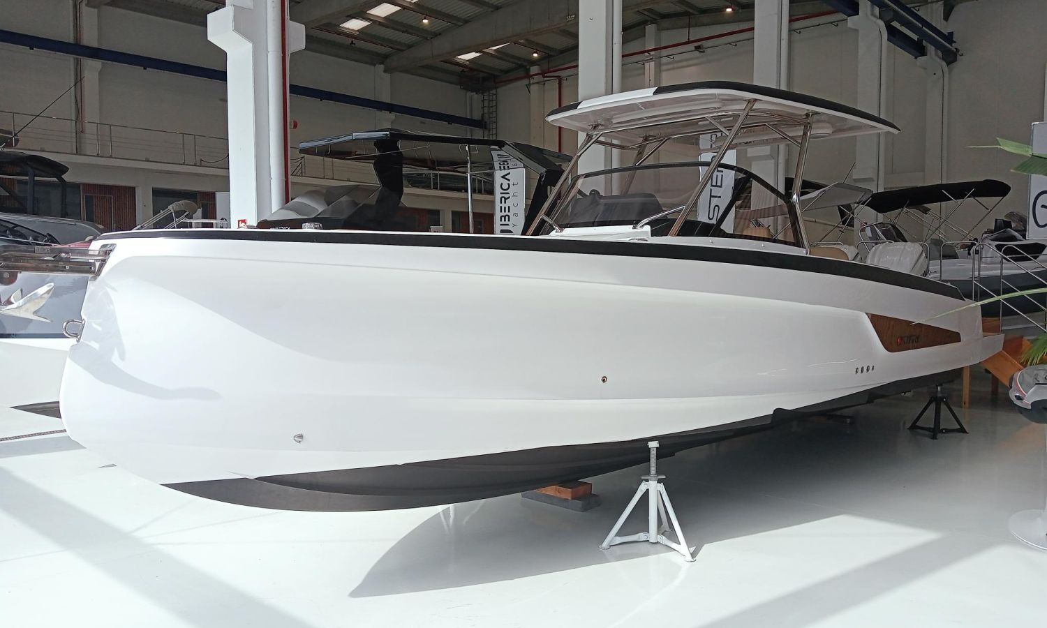 STERK 31 RC SUPERSPORT