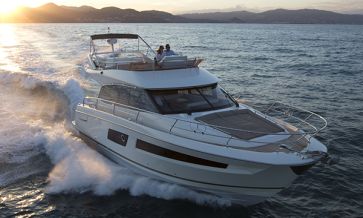 PRESTIGE FLYBRIDGE LINE