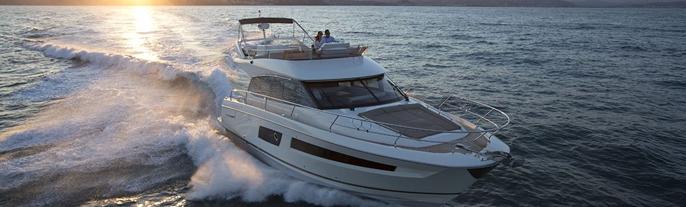 PRESTIGE FLYBRIDGE LINE