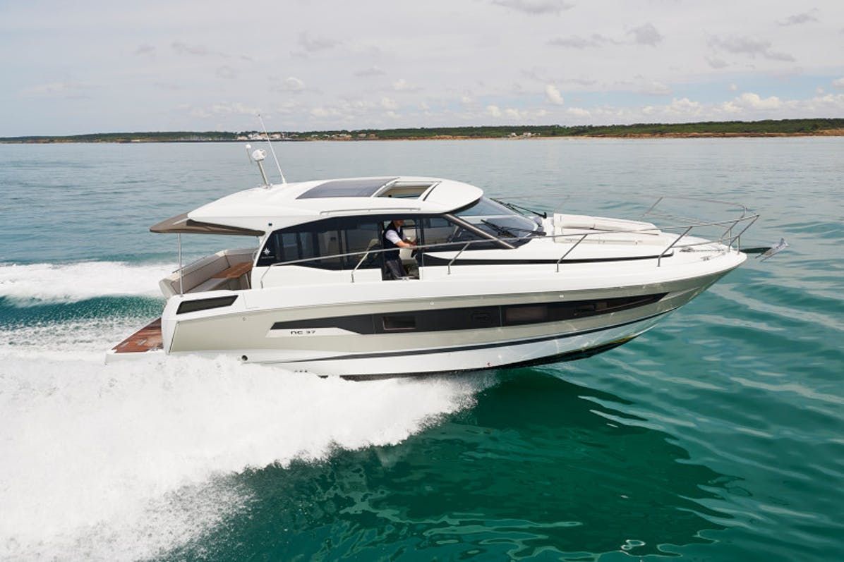 JEANNEAU NC 37