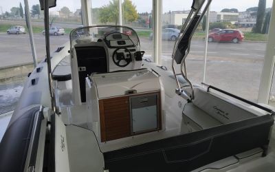 RANIERI CAYMAN 28 SPORT TOURING