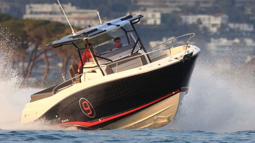 NOVEDAD 2019: JEANNEAU CAP CAMARAT 9.0 CC
