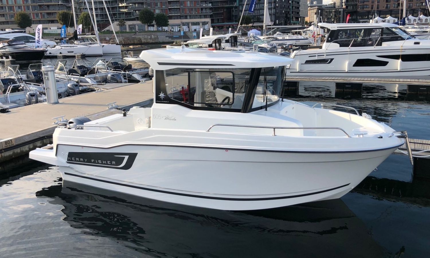 PRESENTACIÓN NUEVA JEANNEAU MERRY FISHER 605 MARLIN