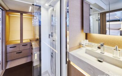 PRESTIGE 590 FLY 