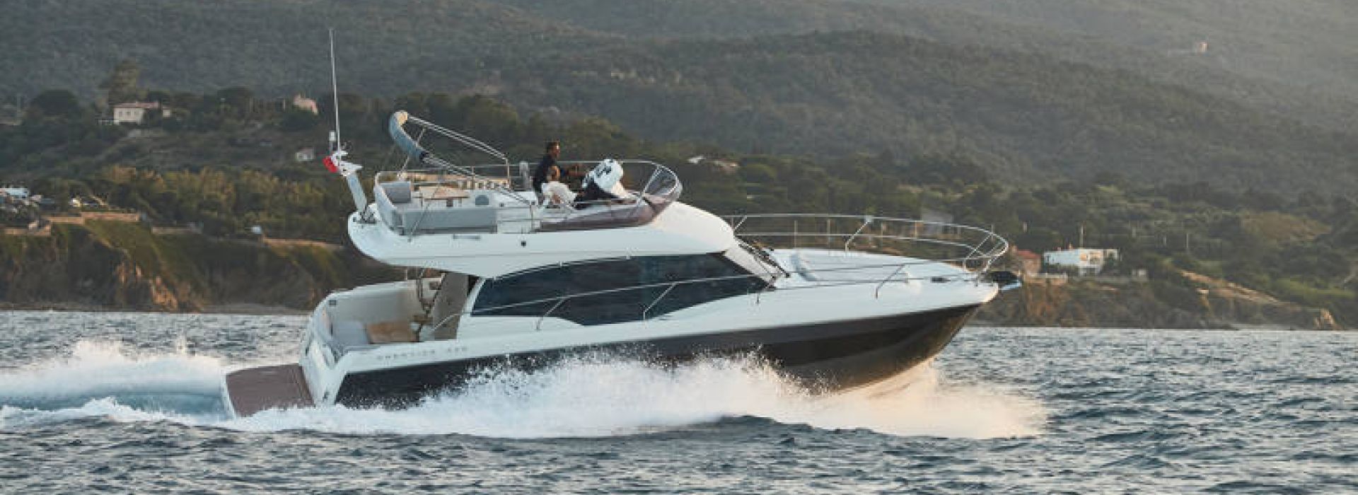 PRESTIGE 420 FLY