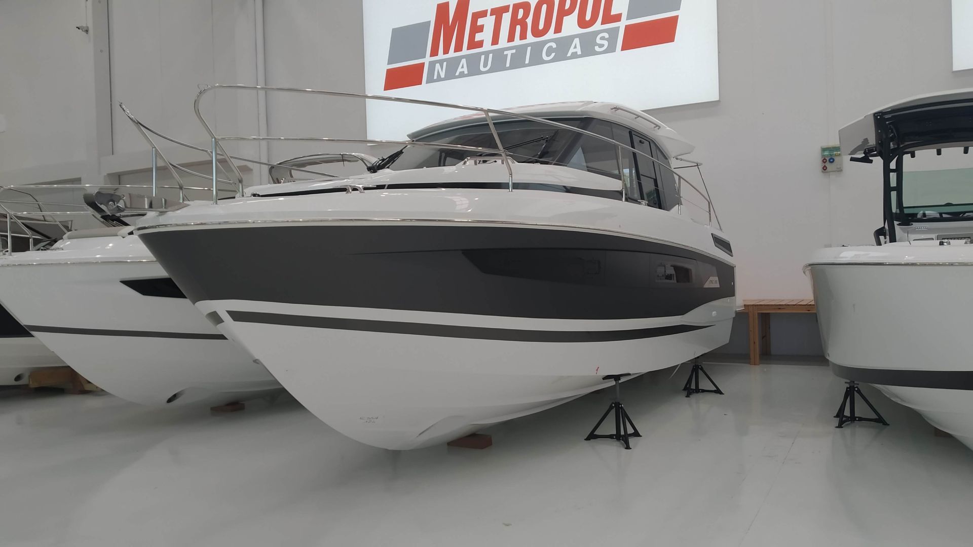 JEANNEAU NC 33