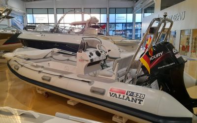 VALIANT 520