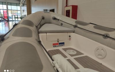 VALIANT 520